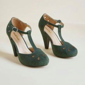 Emerald Vintage style Zest T-Strap Heel